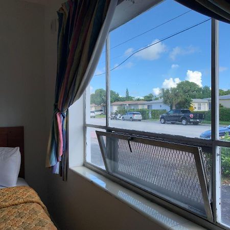 International Inn On The Bay マイアミビーチ エクステリア 写真